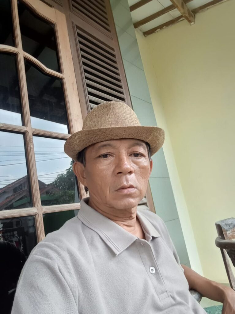 Sutatang ketua umum kontak tani nelayan andalan catrawarta Sutatang ketua umum kontak tani nelayan andalan